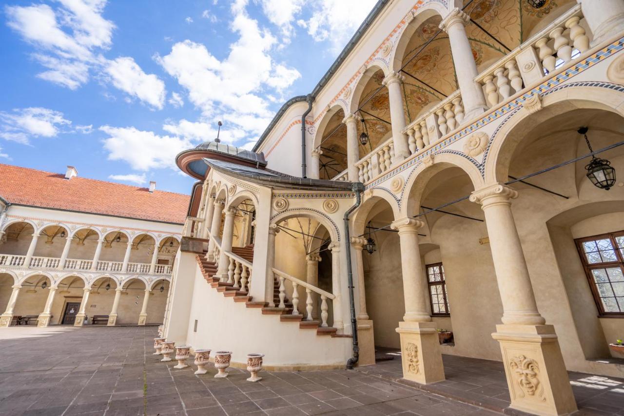 Zamek W Baranowie Sandomierskim Baranow Sandomierski Bagian luar foto
